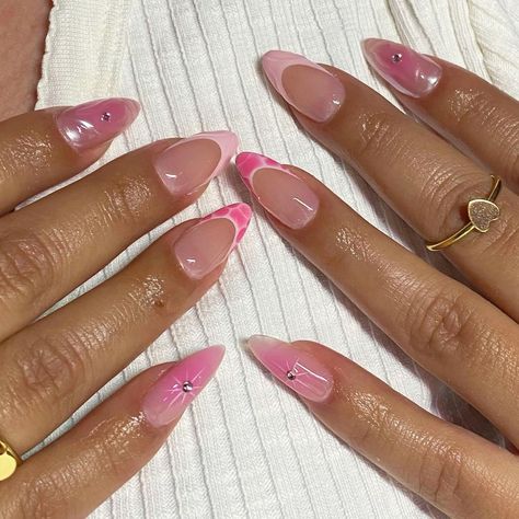 pink mix & match set 🩷 | Instagram Almond Nails Pink, Pink French Nails, Chevron Nails, Girly Acrylic Nails, Almond Acrylic Nails, Pink Acrylic Nails, Oval Nails, Pink Nail, Spring Nail