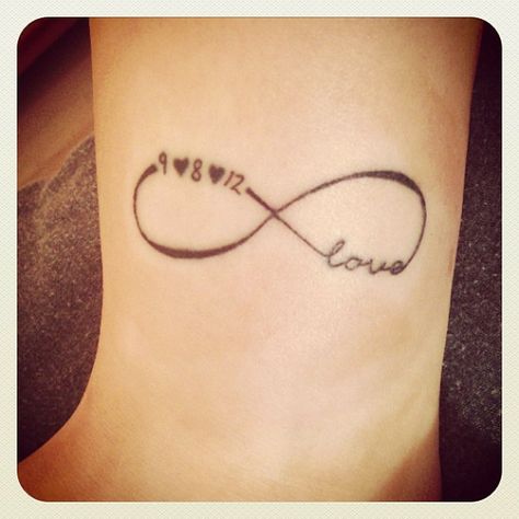 Infinity symbol with love and a date tattoo Endless Love Tattoo, Infinite Love Tattoo, Infinity Love Tattoo, Love Tattoo Designs, Heel Tattoos, Love Tattoo Ideas, Love Symbol Tattoos, Infinity Symbol Tattoo, Red Tattoo Ideas