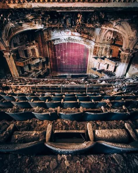 Abandoned Aesthetic, Old Theater, City Of Adelaide, Abandoned Warehouse, Abandoned Hotels, Abandoned Asylums, Abandoned Cities, Apocalypse Aesthetic, Underwater City