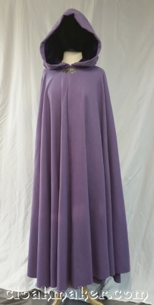 Hooded Cape Purple, Purple Medieval Dress Aesthetic, Fantasy Cloak, Purple Cloak, Cloak With Hood, Purple Cape, Old Fashion Dresses, Royal Dresses, Hooded Cloak