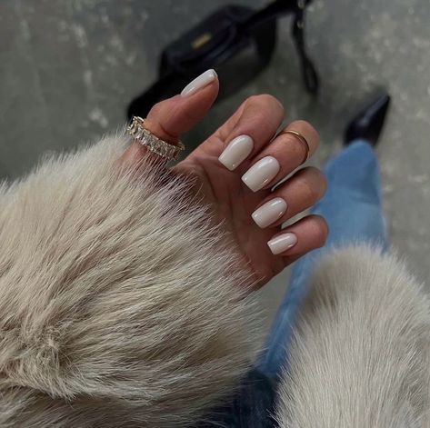 Some winter nail inspo to take to the salon on your next visit ✨💫 Save down to refer back to 📍 #nails #nailporn #nailsofinstagram #nailinspo #nailart #naildesigns #nailaddict #autumnnails #ipreview via Cold Weather Nails, Weather Nails, Nailinspo Nailart, Winter Nail, The Salon, Winter Nails, Makeup Nails, Nail Inspo, Cold Weather