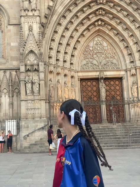 Ballet Core Outfits Summer, Bloquette Outfits, Barcelona Fits Summer, Bloquette Aesthetic, Bloquette Outfit, Ballet Core Hairstyles, Barcelona Aesthetic Outfit Summer, Bloquette Core, Blokette Core Outfits