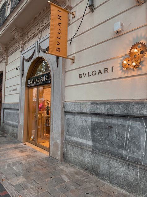 Bulgari Mallorca aesthetic luxury vibe Bulgari Aesthetic, Bvlgari Aesthetic, Mallorca Aesthetic, Bulgari Hotel, Best Year Of My Life, Brand Aesthetics, Kpop Oc, Aesthetic Luxury, Classy And Elegant