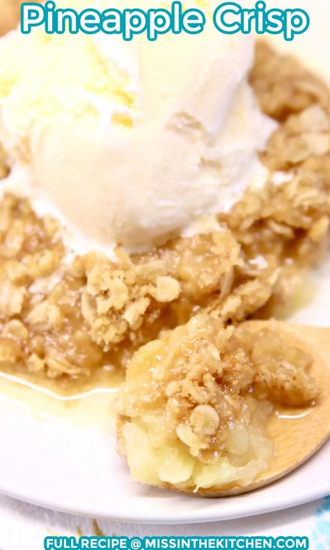 Add this pineapple crisp recipe to your must-try list this week. The tangy pineapple topped with the crisp oat an brown sugar crumble is one of the best desserts to make during the busy week. Best Desserts To Make, Pineapple Crisp, Good Desserts To Make, Crisp Desserts, Pineapple Desserts, Most Popular Desserts, The Best Desserts, Decadent Chocolate Cake, Recipes For Summer