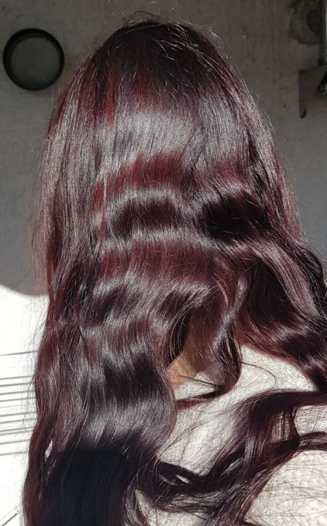 Pelo Color Vino, Black Cherry Hair, Bombshell Hair, Wine Hair, Red Hair Inspo, Hair Tint, Cherry Hair, Dark Red Hair, Henna Hair