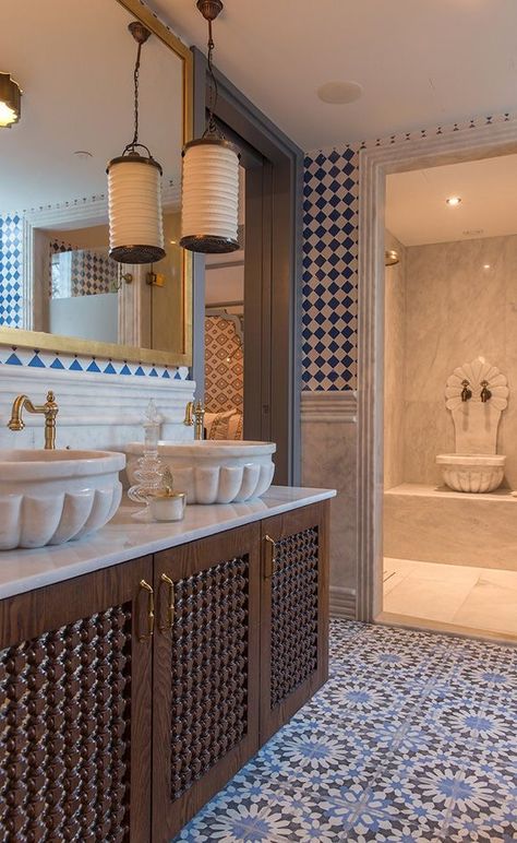 Dekorasi Maroko, Moroccan Houses, Moroccan Bathroom, Martyn Lawrence Bullard, Moroccan Home Decor, British Interior, Moroccan Homes, Moroccan Interiors, 아파트 인테리어