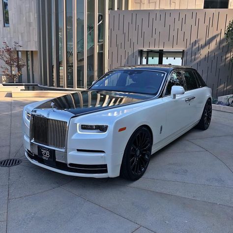 Say what you want... this is the ♠️ of all phantom’s. #RDBLA #Mansory #Phantom Auto Rolls Royce, Phantom Car, Rolls Royce Wallpaper, New Rolls Royce, Tokyo Drift Cars, Rolls Royce Motor Cars, Luxury Cars Rolls Royce, Rolls Royce Wraith, Car Quotes