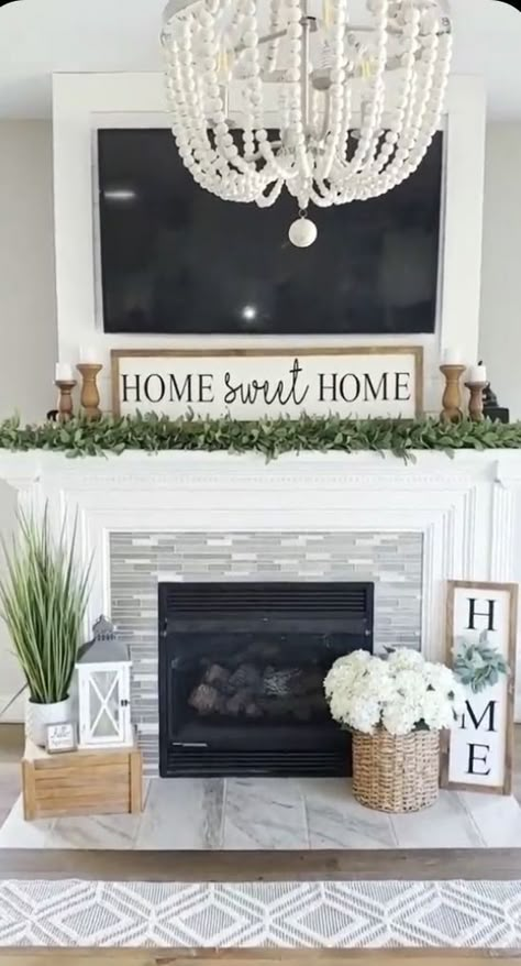 Fire Places Ideas Living Room, Fire Places Ideas, Over Fireplace Decor, Fireplace Hearth Decor, Hearth Decor, Farmhouse Mantle Decor, Farmhouse Fireplace Decor, Farmhouse Mantle, Mantle Ideas