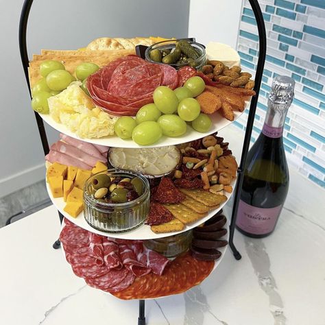 3 Tier Charcuterie Board Ideas, Charcuterie Tower Ideas, Dressage Table, Friendsgiving Brunch, Platter Boards, Char Board, Party Boards, Tea Party Sandwiches, Buffet Table Decor