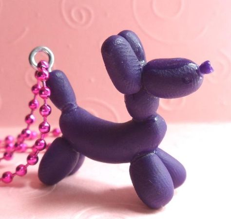 Clay Balloon Dog, Clay Dog Easy, Clay Balloon, Sculpy Ideas, Clay Gift Ideas, Clay Dogs, Sculpey Ideas, Polymer Project, Clay Keychain