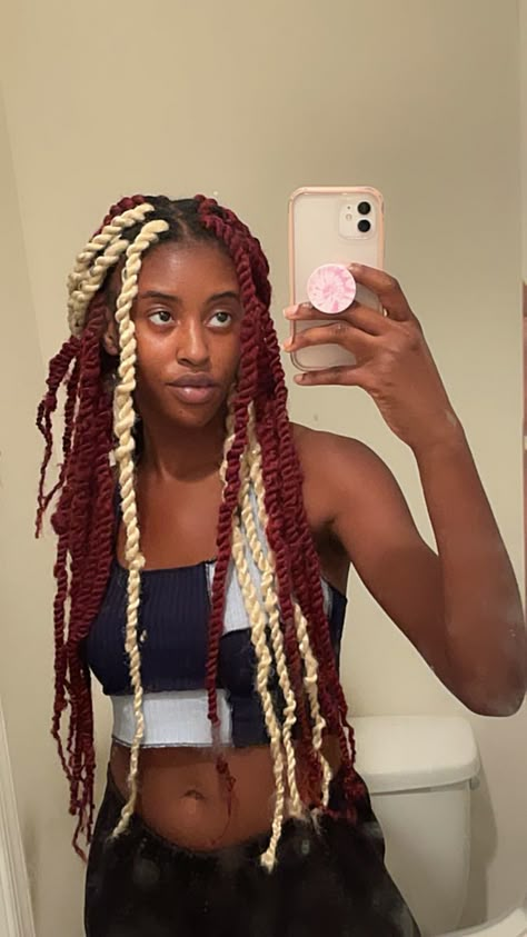 Blonde and burgundy marley twist braids Box Braids With Skunk Stripe, Platinum Blonde Skunk Stripe, Marley Twists Blonde, Burgundy Hair With Blonde, Skunk Stripe Braids, Faux Locs Blonde, Blonde Skunk Stripe, Birthday Mood Board, Marley Twist Hairstyles