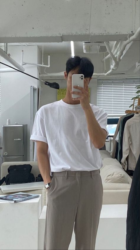 Korean Street Fashion Men, Money Men, Kpop Fashion Men, Cute Ootd, Asian Men Fashion, Minimalist Fashion Men, Trendy Boy Outfits, Husband Material, Korean Ulzzang