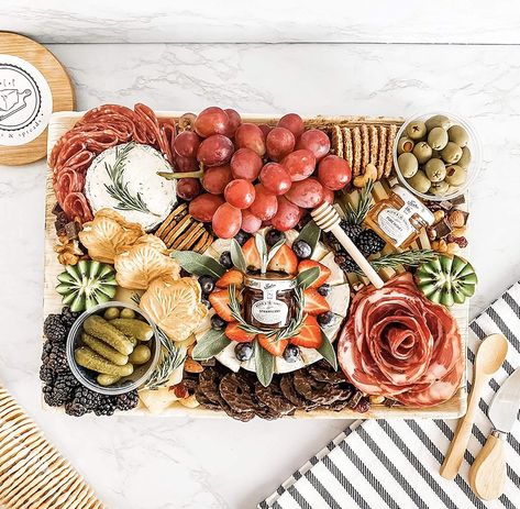 Charcuterie Rectangle Board, Charcuterie Board Ideas Rectangle, Disposable Charcuterie Board Ideas, Disposable Charcuterie Board, Charcuterie Board Rectangle, Rectangle Charcuterie Board, Baby Shower Charcuterie, Ultimate Charcuterie Board, Fancy Dinner Ideas