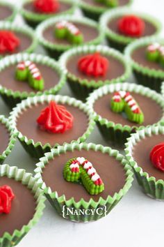 Chocolate Meltaways, Dessert Party, Candy Recipes Homemade, Christmas Candy Recipes, Christmas Sweets, Peanut Butter Chocolate, Homemade Candies, Semi Sweet Chocolate Chips, Christmas Cooking