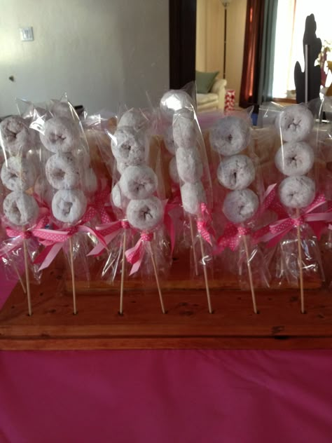 Lila Party, Donut Themed Birthday Party, Donut Birthday Party, Birthday Donuts, Donut Birthday Parties, Donut Birthday, Two Sweet, Donut Party, Shower Food