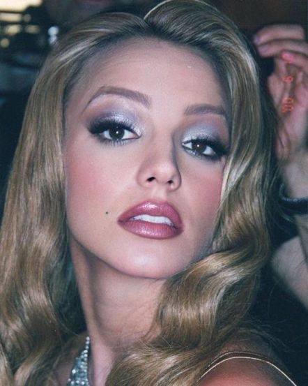 90’s Makeup, 2000s Makeup Looks, 90s Makeup Look, 2000s Party, Y2k Makeup, 90s Makeup, Smink Inspiration, Y2k Party, 90s Party