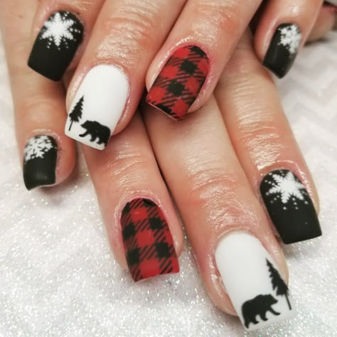 Red Buffalo Plaid Nails, Red Black Plaid Nails, Lumberjack Nails, Buffalo Plaid Nails Christmas, Buffalo Check Nails, Plaid Holiday Nails, Fishing Nails, Buffalo Plaid Nails, Gothic Christmas Nails