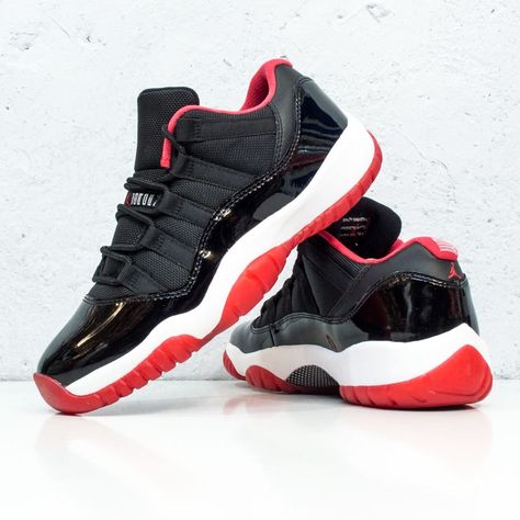 Nike Air Jordan 11 Retro Low BG Bred  (528896-012) Tenis Jordan Retro, Air Jordan 11 Bred, Fiat X19, Best Nike Sneakers, Red Nike Shoes, Bred 11, Jordan 11 Bred, Urban Street Fashion, Cute Marshmallows