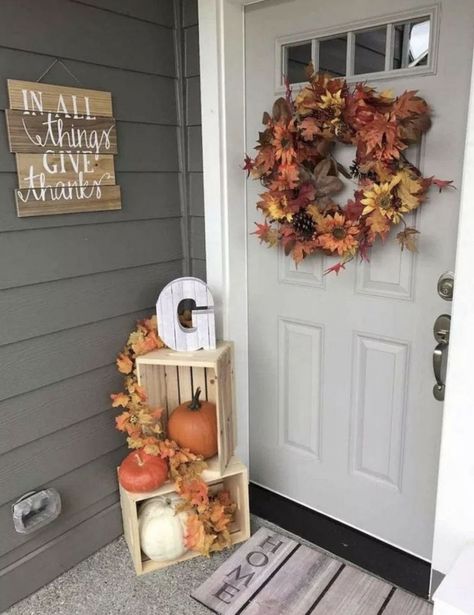 Cool 30+ Catchy Fall Home Decor Ideas That Will Inspire You Fall Leaves And Pumpkins, Fall Front Porch Decor, Diy Outdoor Decor, Fall Decoration, Fall Front Porch, Farmhouse Fall Decor, Fall Outdoor Decor, Front Porch Decorating, Fall Decorations Porch