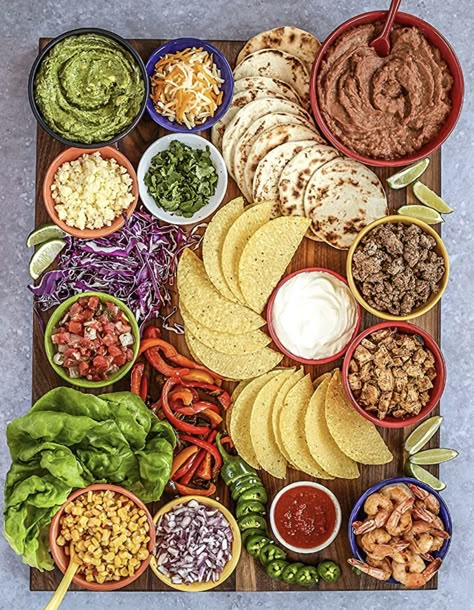 Charcuterie Board Theme Party, Buffet Board, Mexican Charcuterie Board, Fun Charcuterie Board, Mexican Dinner Party, Mexican Party Food, Charcuterie Party, Snack Boards, Beautiful Boards