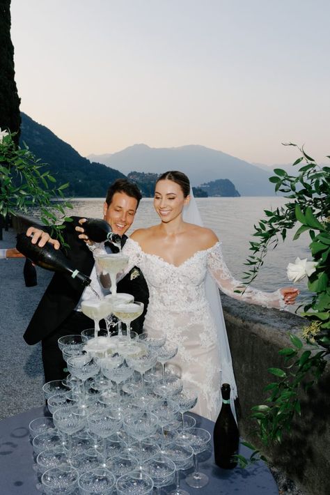 Villa D’este Lake Como Wedding, Como Wedding Ideas, Lake Como Wedding Table, Wedding Reception Lake Como, Italy Winter Wedding, Dream Wedding Italy, Wedding Venue Lake Como, Lake Como Reception, Wedding At Lake Como