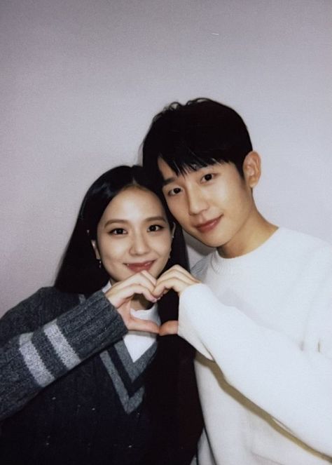 Snowdrop Kdrama, Snow Drop, Jung Haein, Jung Hae In, Kpop Couples, Korean Drama Best, Kdrama Actors, Tolu, Blackpink Photos