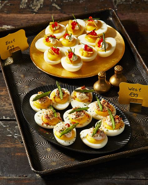 Fun and easy deviled egg appetizer recipes for a perfect 20's themed New Near's party | More recipes on www.blog.HelloFresh.com Roaring 20s Party Food, Gatsby Party Food, 1920s Party Food, Great Gatsby Table, Themed Party Food Ideas, 1920s Food, Great Gatsby Movie, Egg Appetizer, Gatsby Movie