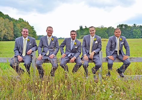 Country Groomsmen, White Wedding Flowers Centerpieces, Prom Pictures Group, Country Wedding Pictures, Prom Picture Poses, Maryland Wedding Venues, Prom Couples, Groomsmen Photos, Groomsmen Wedding