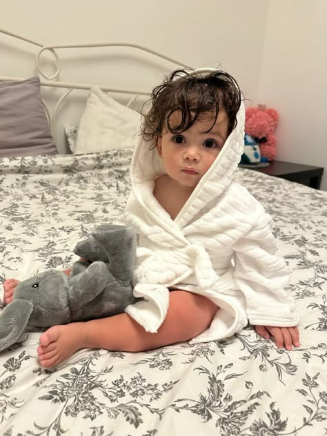 Bathrobe Aesthetic, Grace Jackson, Bathing Robe, Baby Bath Robe, Wanting A Baby, Mode Turban, Future Mommy, After Bath, White Bath