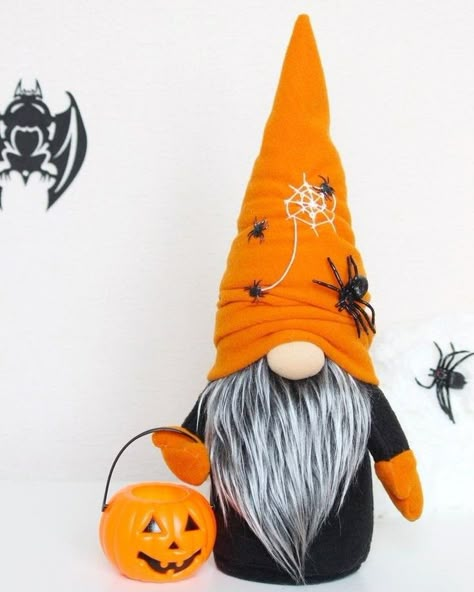 Gnome Halloween, Gnome Crafts, Gnome Ideas, Holiday Gnomes, Halloween Gnomes, Gnome Sweet Gnome, Fall Gnome, Halloween Gnome, Nordic Gnomes