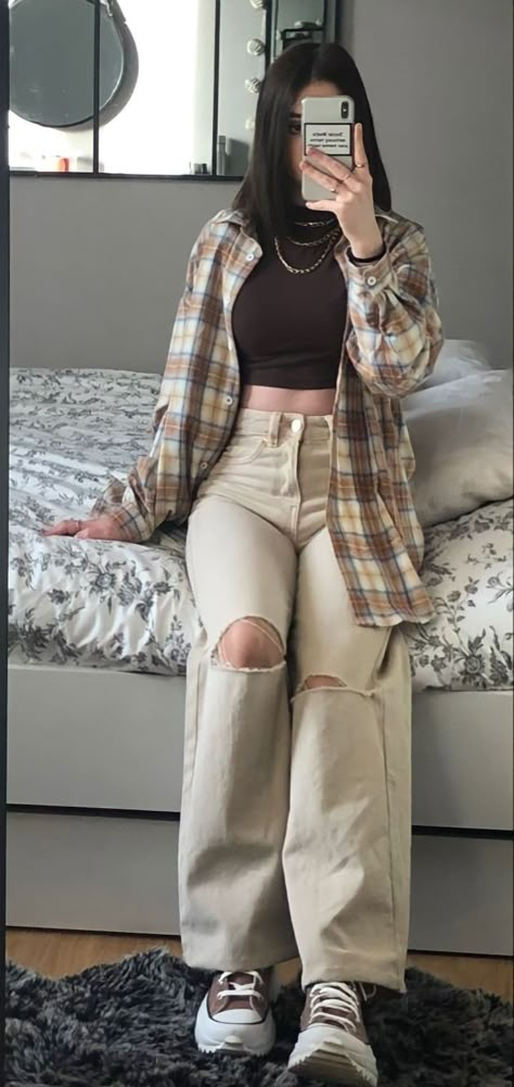 Chique Outfit, Casual College Outfits, Trendy Outfits For Teens, Everyday Fashion Outfits, Casual Day Outfits, Quick Outfits, Easy Trendy Outfits, Baggy Pants, Cute Everyday Outfits