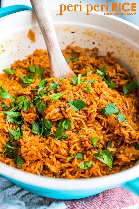 Spicy Rice Recipe, Prawn Biryani Recipes, Peri Chicken, Fakeaway Recipes, Peri Peri Chicken, Spicy Rice, Peri Peri, Rice Side Dishes, Vegetarian Meals