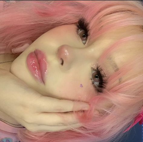 E Girl Makeup, Candy Board, Kawaii Makeup, Alternative Makeup, Edgy Makeup, Cute Makeup Looks, Emo Boy, Pink Makeup, Dye My Hair