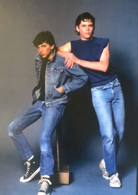 1990s Womens Fashion, Johnny Cade Outfit, The Outsiders Johnny, Greaser Outfit, The Outsiders Ponyboy, Tommy Howell, Outsiders Greasers, The Outsiders Imagines, Johnny Cade