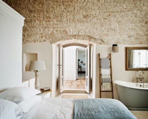 Restored farmhouse bedroom and bathtup at this private Puglia, Italy dream venue for gatherings and events. Bath In Bedroom, Rustic Italian Decor, Bespoke Bathroom, Bedroom With Bath, Italian Farmhouse, Rustic Italian, Italian Decor, Puglia Italy, Country Bedroom