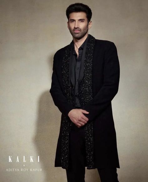 Indian Outfits Men, Black Indo Western Dress, Indo Western Outfits For Men, Traditional Indian Mens Clothing, Best Wedding Suits For Men, Indian Wedding Suits Men, Latest Kurta Designs, Wedding Clothes For Men, Aditya Roy Kapoor