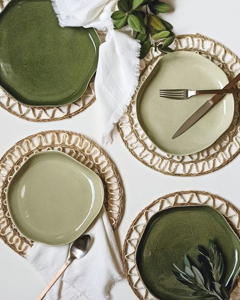 Make them green with envy (and Biophilia). #rentusereturn #biophilia #handmadeceramics #localzadesign #rentthelook #madeinsouthafrica #curatedtablescape #tabledecorhire #tablesetting #hostathome Crazy Decor, Event Table Decor, Green Table Settings, Green Tablescape, Setting Table, Green Plates, Green With Envy, Event Table, Green Table