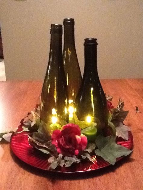 Wine Bottle Wedding Centerpieces, Cheap Wedding Table Centerpieces, Wine Bottle Centerpieces, Wedding Wine Bottles, Candle Decoration, Bottle Candle, Diy Wedding Reception, Bottle Centerpieces, Wine Bottle Candles