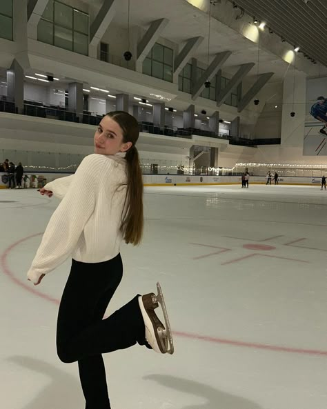 Ice Skating Aesthetic, Figure Skating Outfits, Skating Aesthetic, Emma James, Ice Rink, Ice Skate, Ice Skates, Skating Outfits, Ice Princess