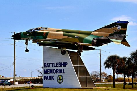 Lucky A: USS Alabama Battleship Memorial Park - RVing with Rex Uss Alabama, Vietnam Memorial, Battle Star, Museum Displays, Memorial Park, Arches National Park, America The Beautiful, Caribbean Sea, Gulf Of Mexico