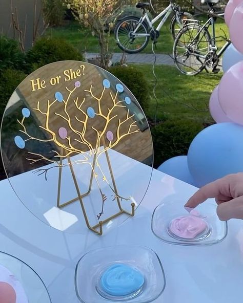 - Check more at https://howcandothis.com/weddingideas/82733/ 2nd Pregnancy, Baby Shower Unisex, Simple Gender Reveal, Announcement Pictures, Creative Gender Reveals, Gender Reveal Baby Shower Themes, Baby Gender Reveal Party Decorations, Brain Storm, Pregnancy Gender Reveal