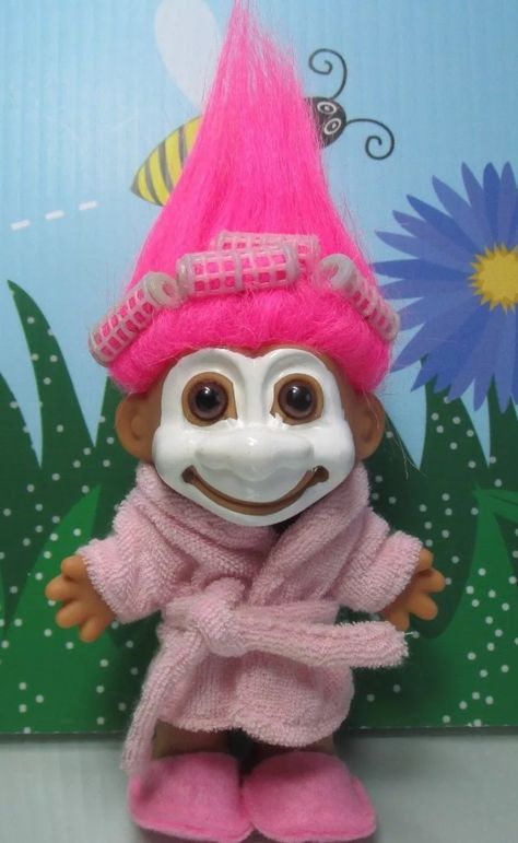 Russ Trolls, Vintage Trolls, Saturday Cartoon, Troll Dolls Vintage, Funny Troll, Christmas Artwork, Troll Doll, Troll Dolls, Hello Dolly