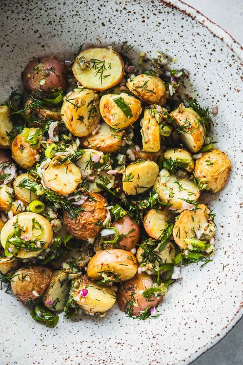 Dill Potato Salad, Dill Potato, The Best Potato Salad, Best Potato Salad, Potato Salad Dill, Dill Potatoes, Dill Recipes, Mini Potatoes, Lunch Salad