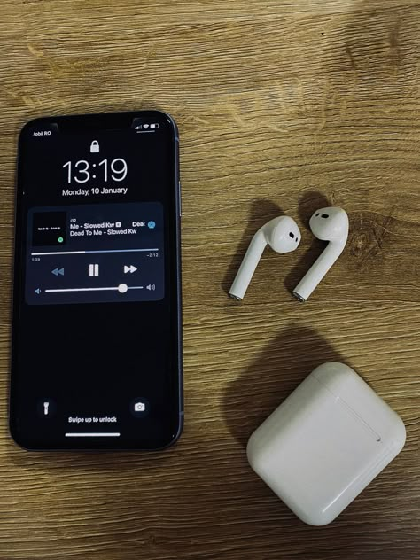 #favs #music #headphones #airpods Phone And Airpods Aesthetic, Iphone Airpods Aesthetic, Wireless Earbuds Aesthetic, Vision Board Studying, Air Pods Aesthetic, Cose Aesthetic, Airpods Aesthetic, Headphone Aesthetic, Headphone Decoration