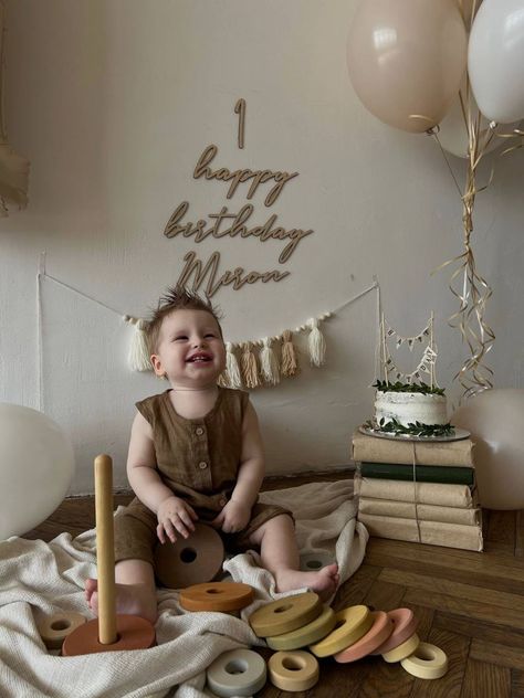 Mommy Son Pictures, Baby Birthday Decorations, 1st Birthday Photoshoot, Birthday Goals, Baby Birthday Themes, One Year Birthday, 1st Birthday Cakes, Mommy And Son, 1st Birthday Photos