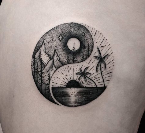 A piece entitled 'Balance' with a winter / summer Yin-Yang symbol. Tattoo by Thomas Eckeard, an artist based in Arcadia, California, USA. World Travel Tattoos, Easy Tattoo, Tattoo Off, Ying Yang Tattoo, Jin Jang, Tattoo Cream, Kunst Tattoos, Yin Yang Tattoos, Ocean Tattoos