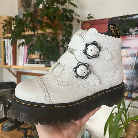 Dr. Martens Devon Flower Buckle Leather Platform Boot - White Milled Nappa Dr Martens White Boots Outfit, Dr Martens Devon, Platform Docs, White Boots Outfit, Jadon Boots, Dr Martens White, White Boots, Dr Martens Shoes, Martens Shoes