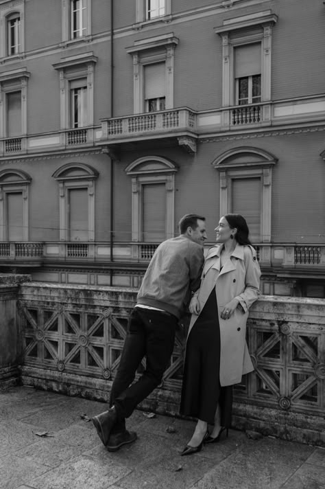 Karli&Eric by Artit_photography In The City Photoshoot, Nyc West Village, Winter Engagement Photoshoot, Couples City, Engagement Photos Nyc, Urban Engagement Photos, City Photoshoot, City Couple, Nyc Photoshoot