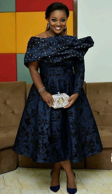 Lace Cape Dress, Asoebi Lace Styles, Asoebi Lace, Aso Ebi Lace Styles, Aso Ebi Lace, Latest Aso Ebi Styles, African Lace Styles, Short African Dresses, Best African Dresses