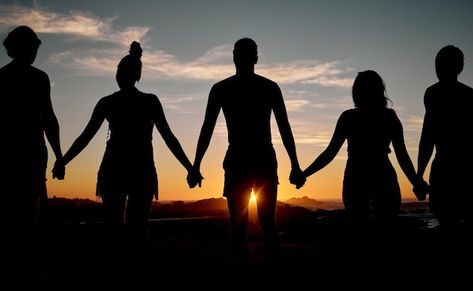 Friends bonding or holding hands on suns... | Premium Photo #Freepik #photo #solidarity #people-together #people-holding-hands #support-group Friends Hands Together, Holding Hands Friendship, People Reaching For Each Other, 3 People Holding Hands, Friends Helping Each Other Pictures, Holding Hands Friends, Group Holding Hands, Circle Of People Holding Hands, Bonding With Friends